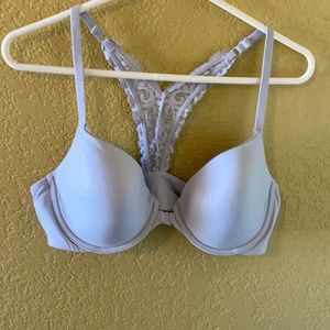 Victoria Secret lined Demi front closure